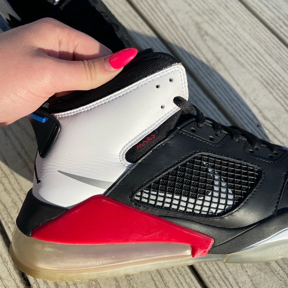 Jordan Mars 270 Top 3 - Picture 5 of 6